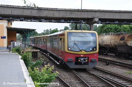 Strausberger Eisenbahn Kleinbahn Straßenbahn Tram Linie 89 Berlin Deutschland S-Bahn