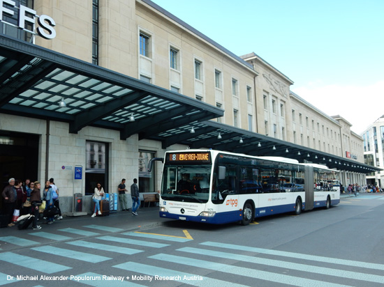 ÖPNV Genf Öffentlicher Personen Nahverkehr Genf Geneve Schweiz
