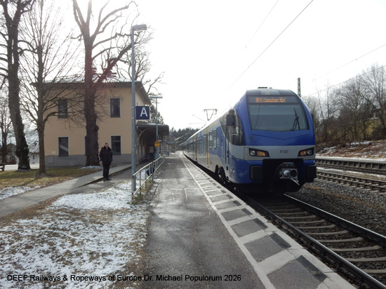 Bayerische Maximiliansbahn Eisenbahn München Rosenheim Bayern Deutschland