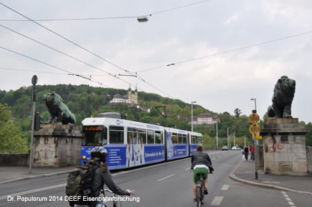 Straßenbahn Straba Würzburg Tram Bayern Deutschland