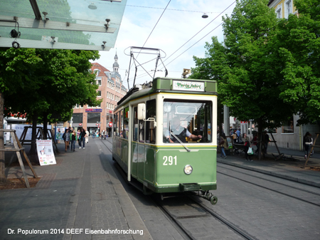 Straßenbahn Straba Würzburg Tram Bayern Deutschland
