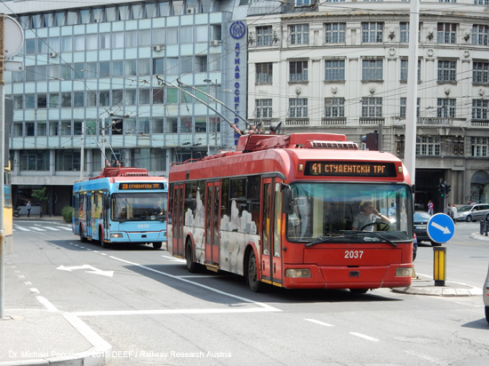 Obus Trolleybus Oberleitungsbus Belgrad Beograd Serbien