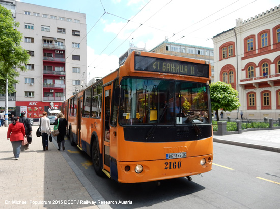Obus Trolleybus Oberleitungsbus Belgrad Beograd Serbien