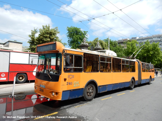Obus Trolleybus Oberleitungsbus Belgrad Beograd Serbien