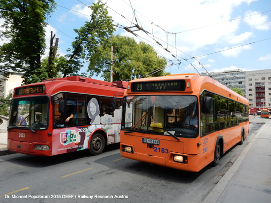 Obus Trolleybus Oberleitungsbus Belgrad Beograd Serbien