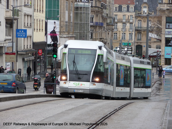 STAN Tramway sur pneumatiques Nancy Spurbus Straßenbahn Oberleitungsbus Frankreich