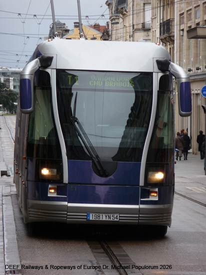 STAN Tramway sur pneumatiques Nancy Spurbus Straßenbahn Oberleitungsbus Frankreich