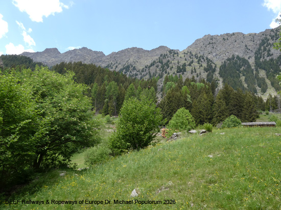 Korblift Vellau Leiteralm Algund Meran Südtirol Seilbahn
