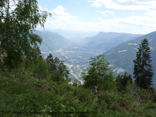 Korblift Vellau Leiteralm Algund Meran Südtirol Seilbahn