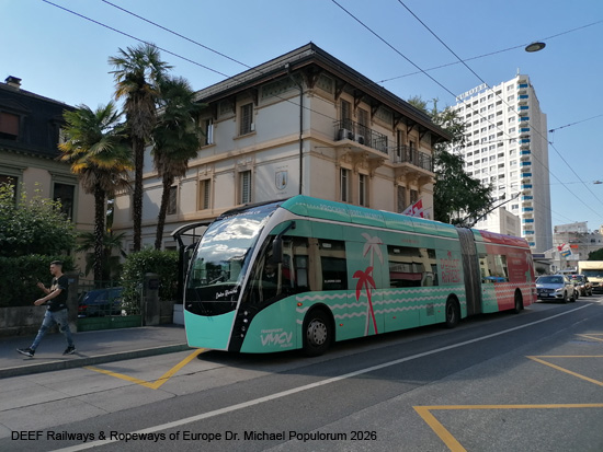 Oberleitungsbus Trolleybus Vevey Villeneuve Waadt Montreux Schweiz
