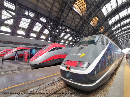 Frecciarossa Intercity Trenitalia Milano Centrale